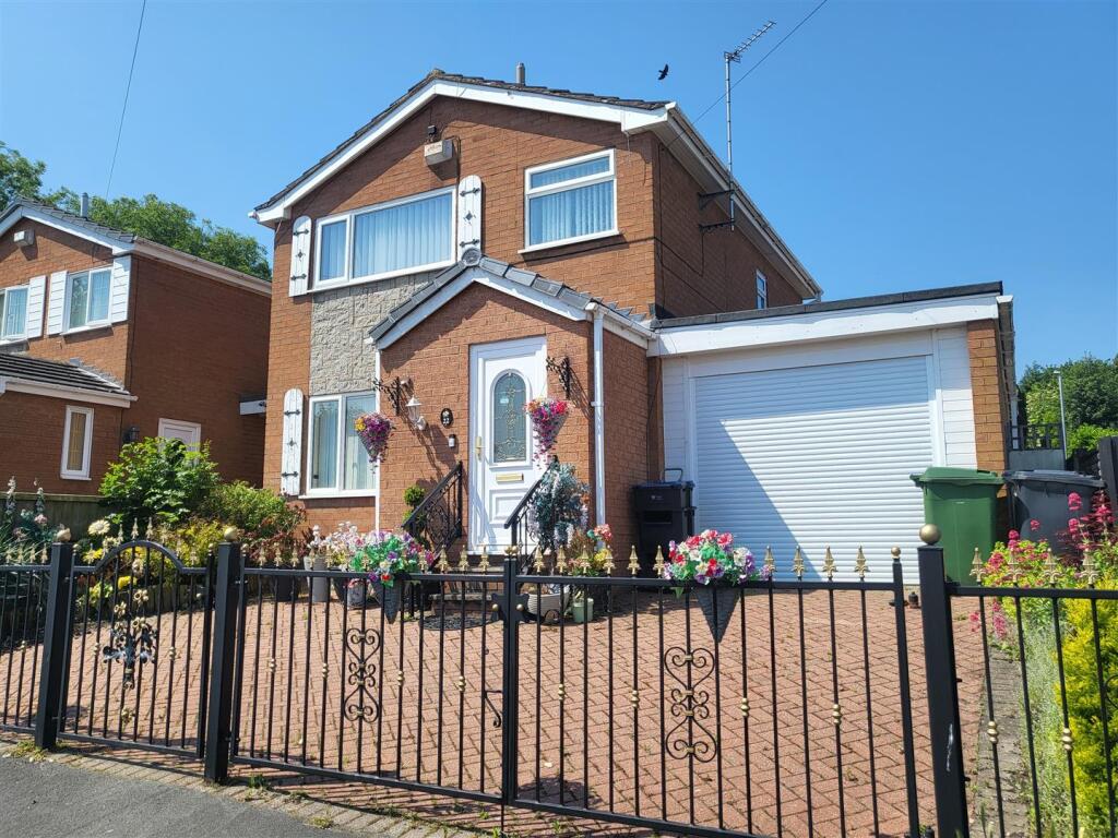 Main image of property: Ffordd Pentre, Johnstown, Wrexham