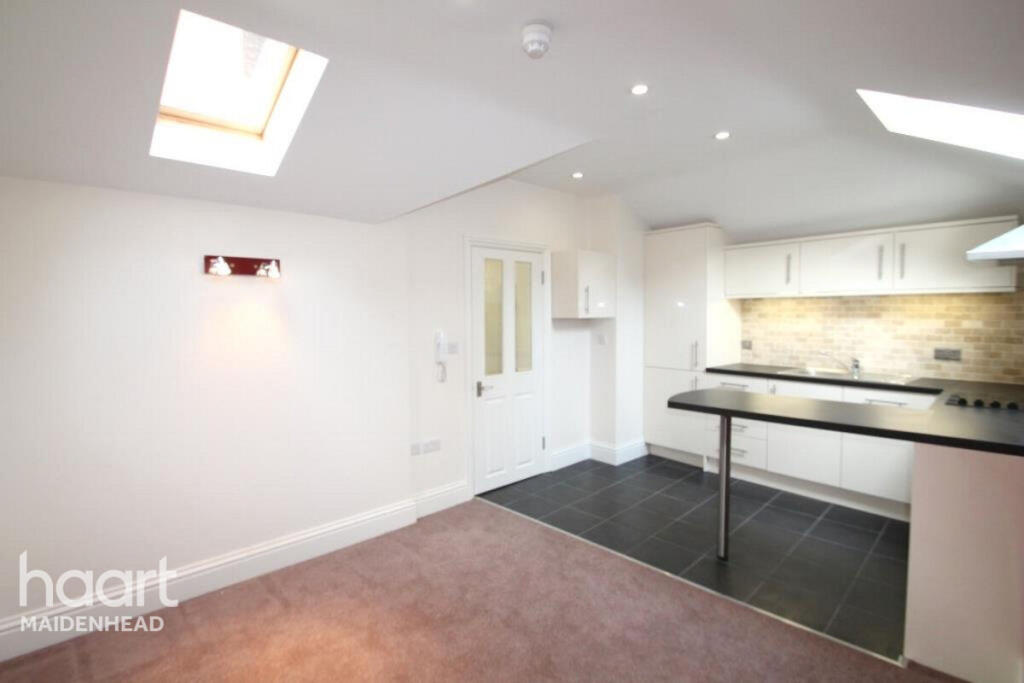 Main image of property: Queen Street, MAIDENHEAD
