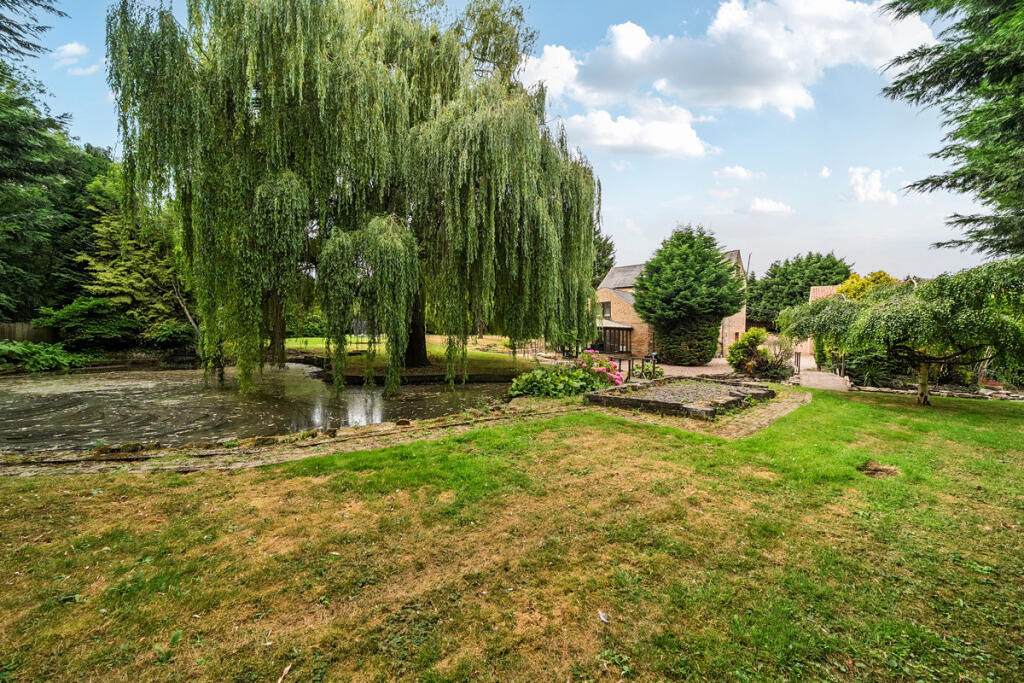Main image of property: Hazelmere Road, Worksop, S80