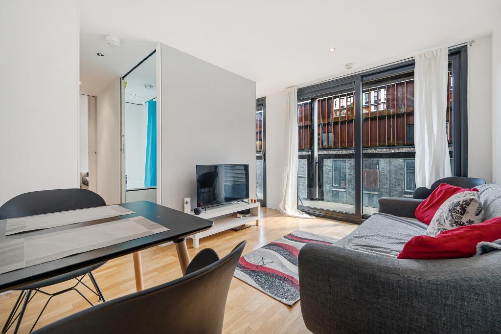 Main image of property: Ellesmere Street, Castlefield, Manchester, M15 4FY