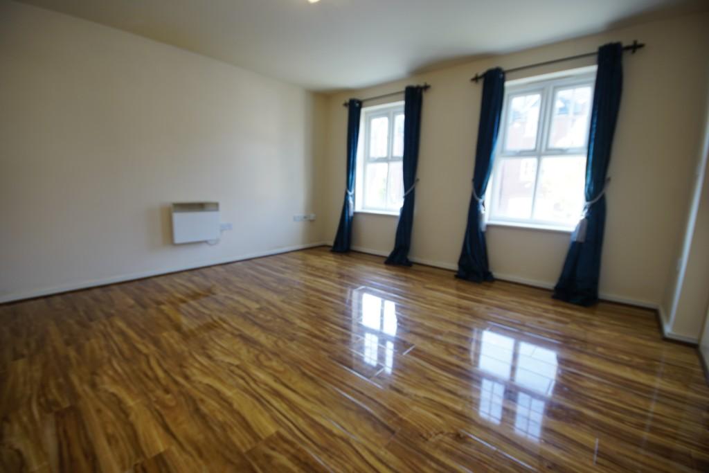 Main image of property: **EN SUITE** The Links, Hyde, SK14 4GR