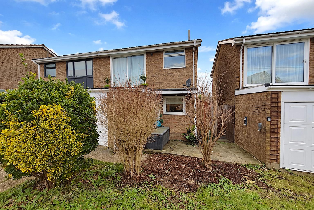 Main image of property: Glentrammon Road