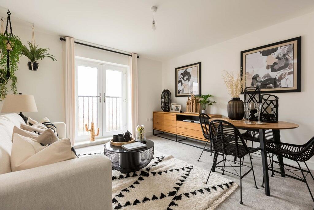 Main image of property: Valley Park,
Didcot,
Oxfordshire,
OX11 6LB