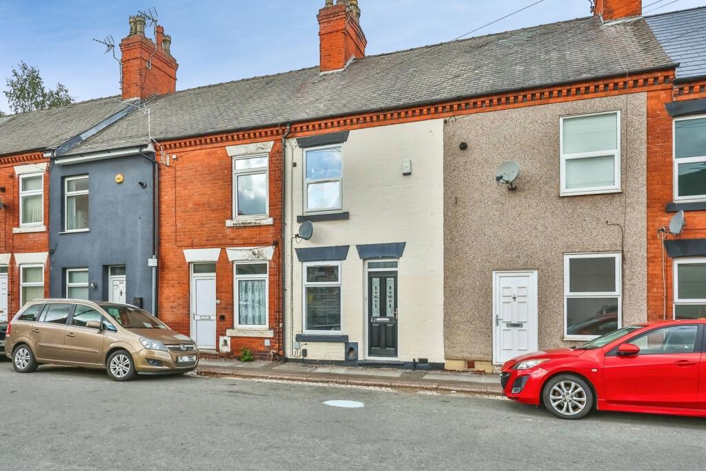 Main image of property: Vine Terrace, Hucknall, Nottingham, Nottinghamshire, NG15