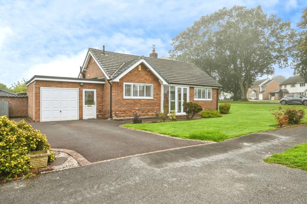 Main image of property: Highfield Avenue, Appleton, Warrington, Cheshire, WA4