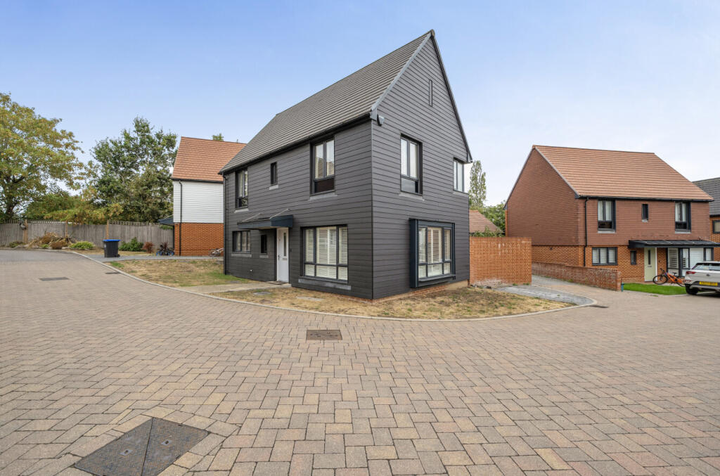 Main image of property: Oakbourne Avenue, West End, Woking, Surrey, GU24