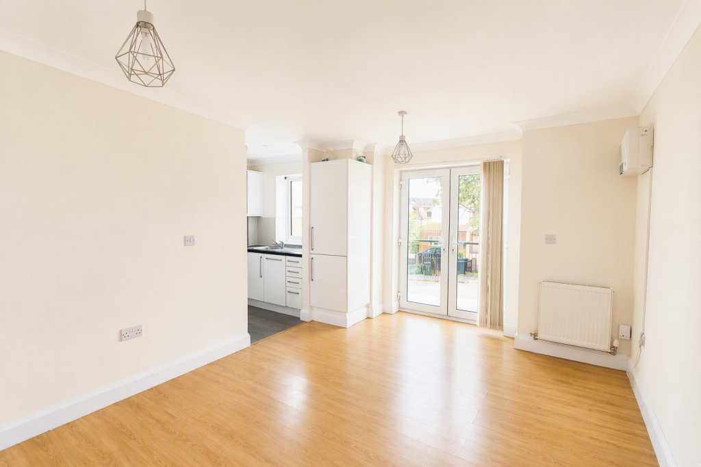 Main image of property: Woodbury Close, Croydon CR0