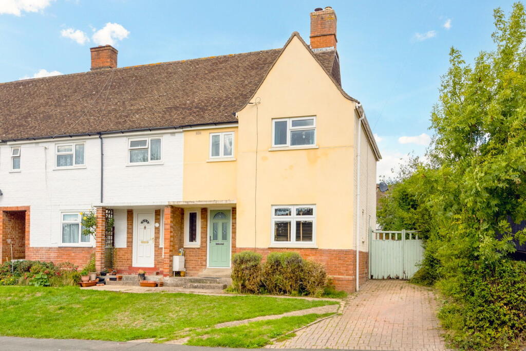 Main image of property: Oak Avenue, Charlton Kings, Cheltenham, GL52 6JG
