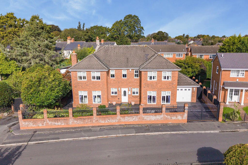 Main image of property: Private Gated Retreat, Dunmore Road, Little Sutton, CH66 