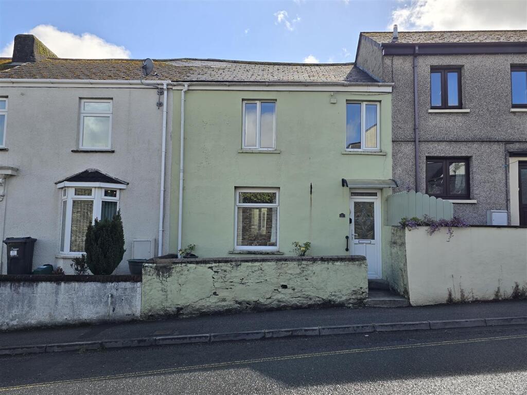 Main image of property: Laburnum Row, Callington