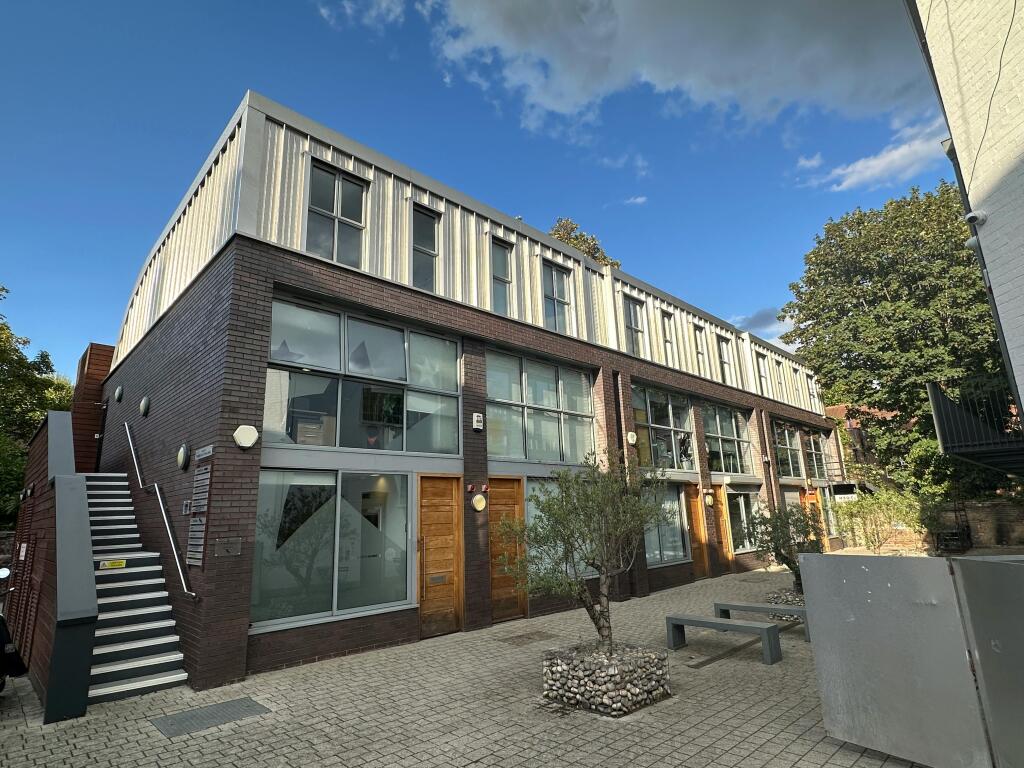 Main image of property: Units 4  10, Turnham Green Terrace Mews, Chiswick, W4 1QU