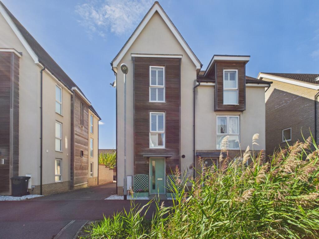 Main image of property: Beaufort Road, Upper Cambourne, Cambridge, Cambridgeshire, CB23