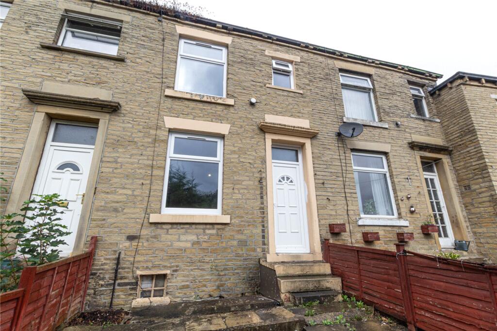Main image of property: Ashgrove Terrace, Brighouse, West Yorkshire, HD6