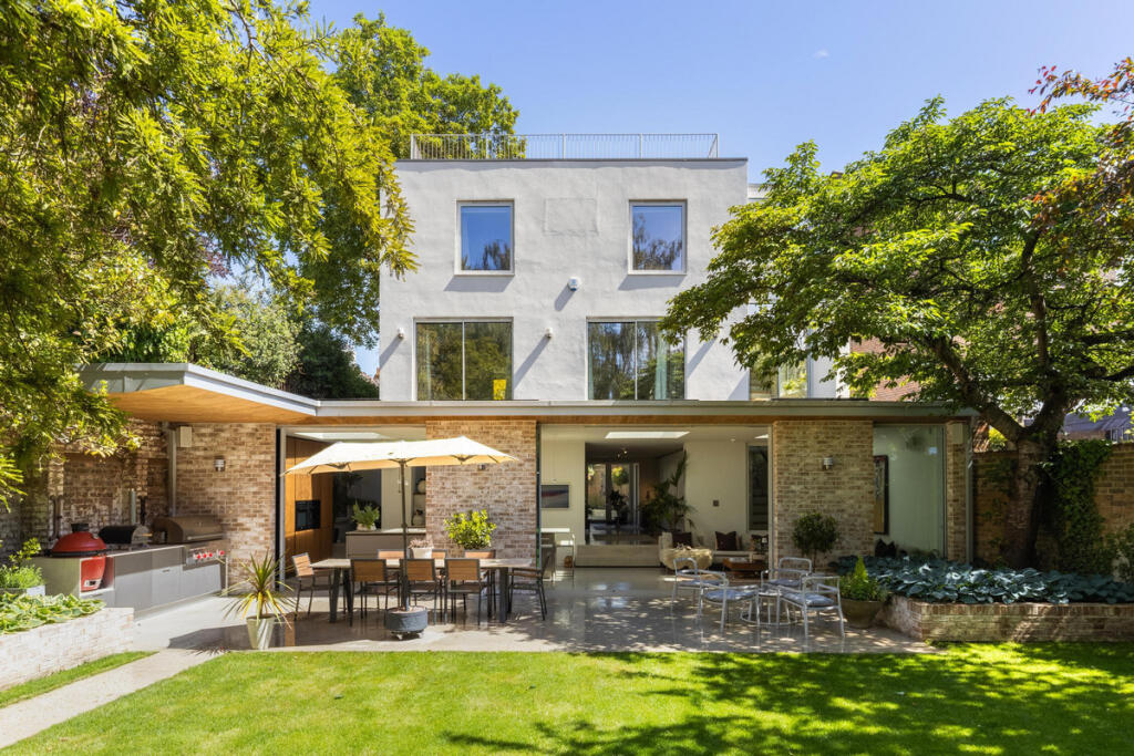 Main image of property: Church Street, London, W4