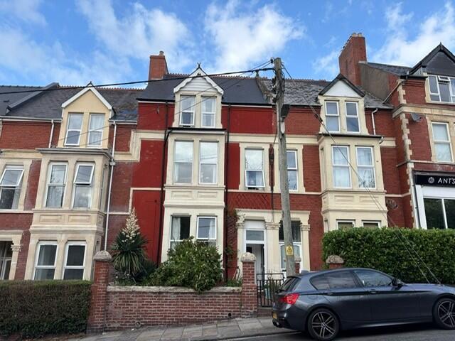 Main image of property: 22 Plymouth Road, Barry, Vale of Glamorgan CF62 5TY