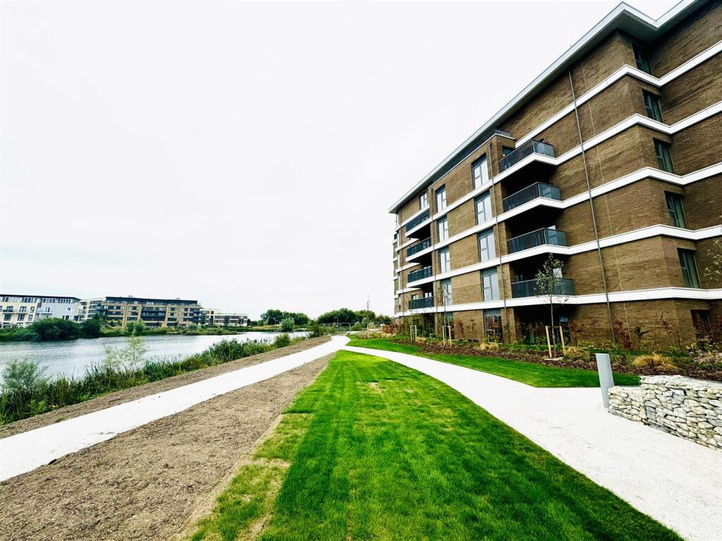 Main image of property: Flagstaff Road, Reading