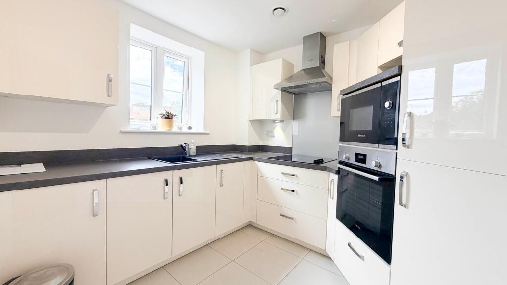 Main image of property: Lowe House, Knebworth, SG3