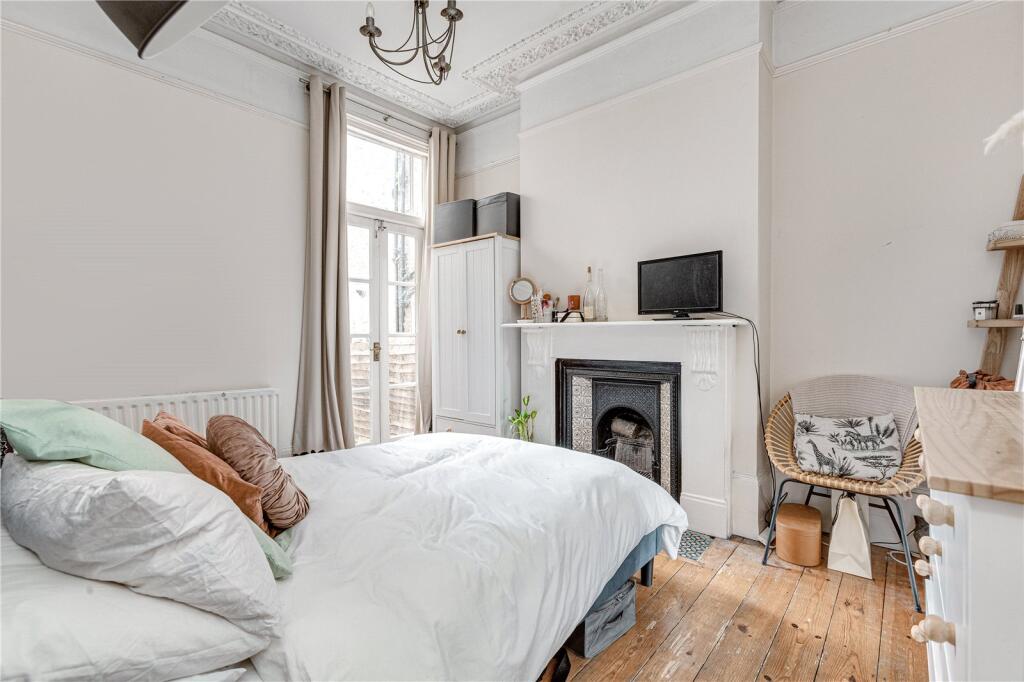 Main image of property: Lavender Sweep, 
Clapham Junction, SW11