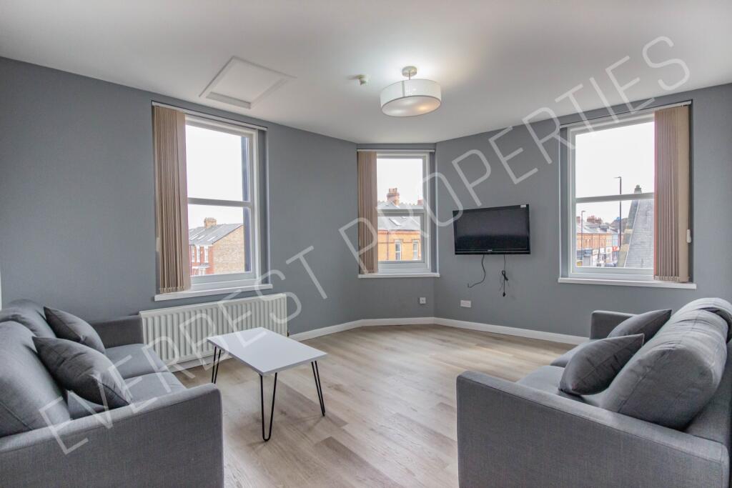 Main image of property: Heaton Road, Newcastle upon Tyne, Tyne and Wear, NE6