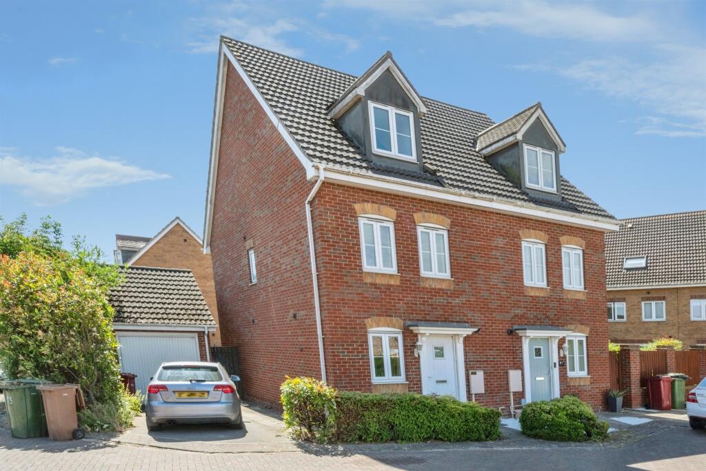 Main image of property: Kingfisher Way, Scunthorpe
