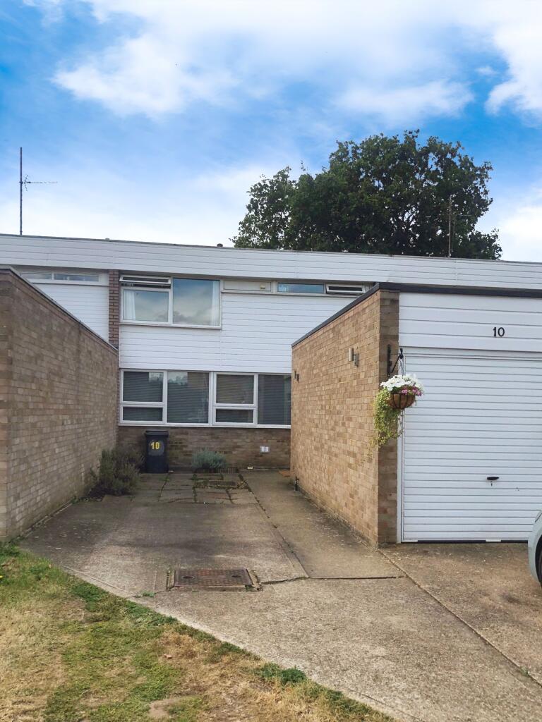 Main image of property: Oak Drive, Henlow, SG16