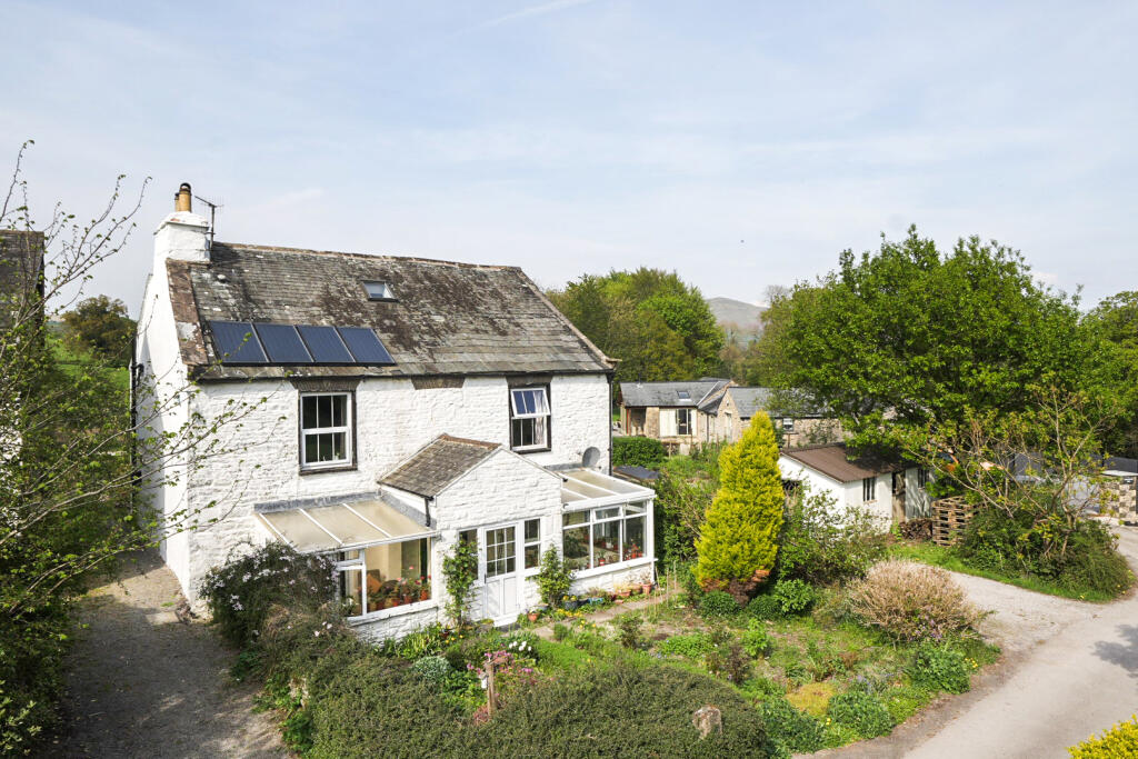 Main image of property: Broad Raine, Killington, Sedbergh, Cumbria LA10 5EP