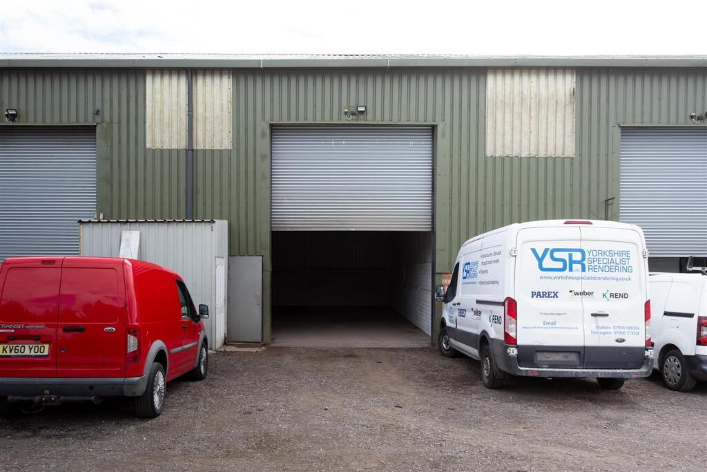 Main image of property: 14b Malton Road Industrial Estate, York, YO32 9TN