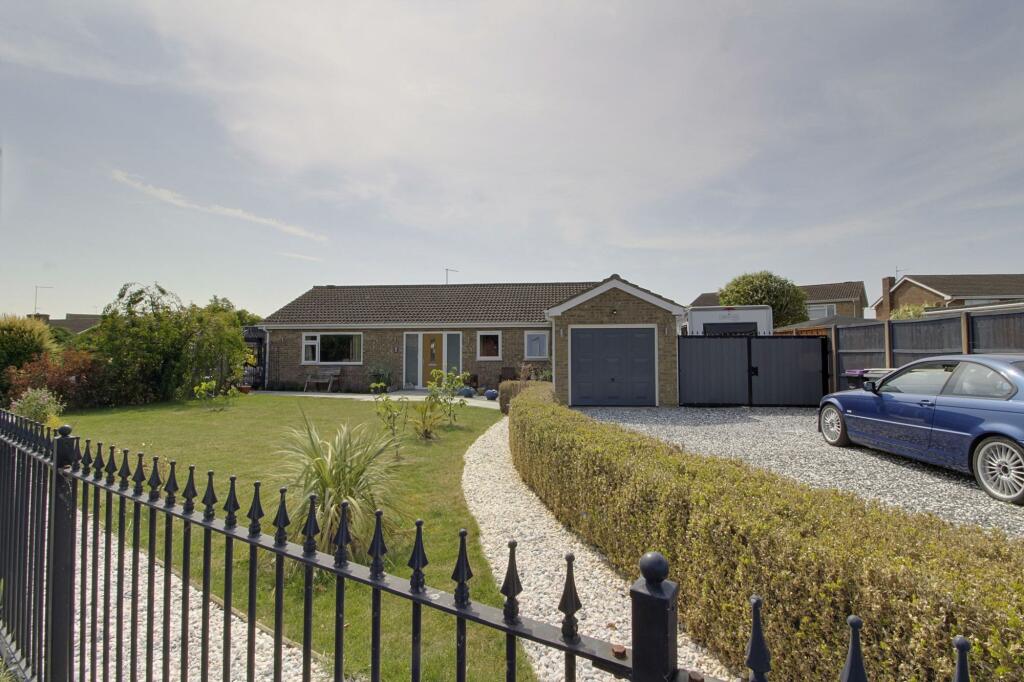 Main image of property: Kesteven Drive, Market Deeping, PE6