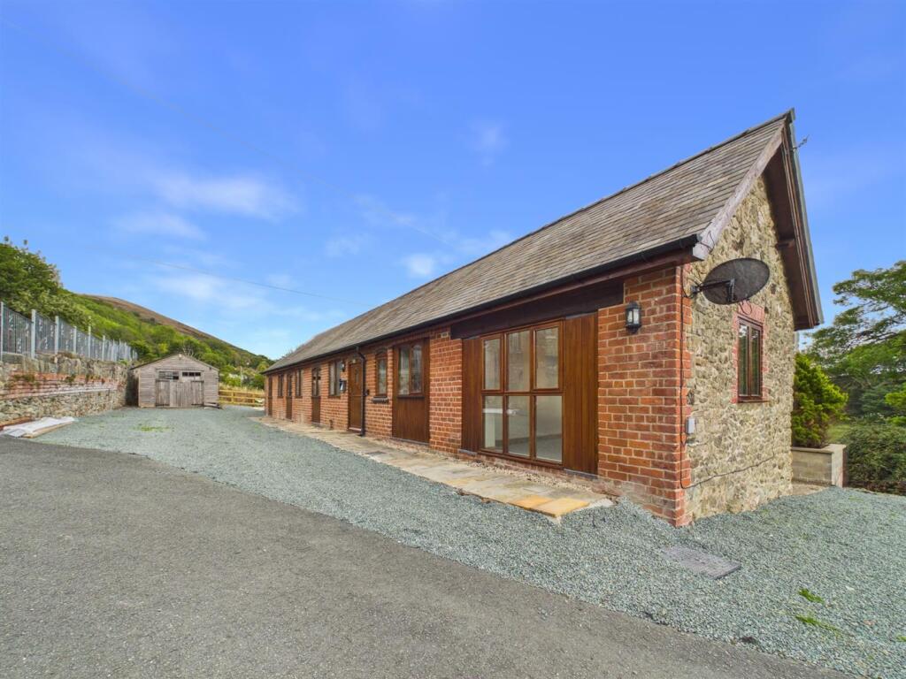 Main image of property: Middletown, Welshpool, Powys
