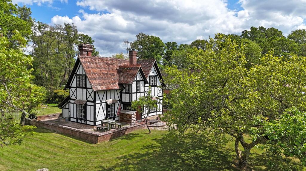 Main image of property: Mill Lane, Brockenhurst, Hampshire, SO42