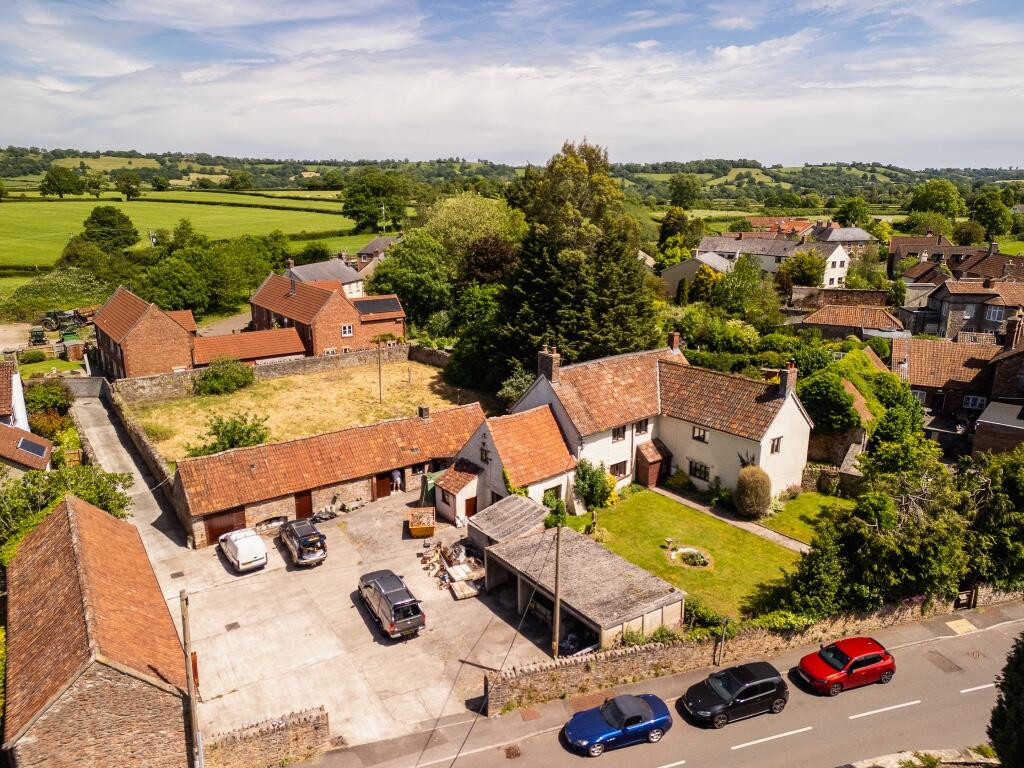Main image of property: Bristol Road, BS40