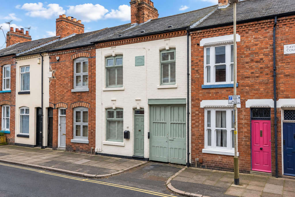 Main image of property: Avenue Road Extension, Leicester, Leicestershire