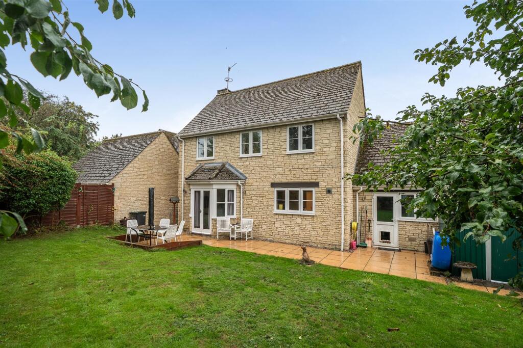 Main image of property: Littlebrook Meadow, Shipton-Under-Wychwood, Chipping Norton