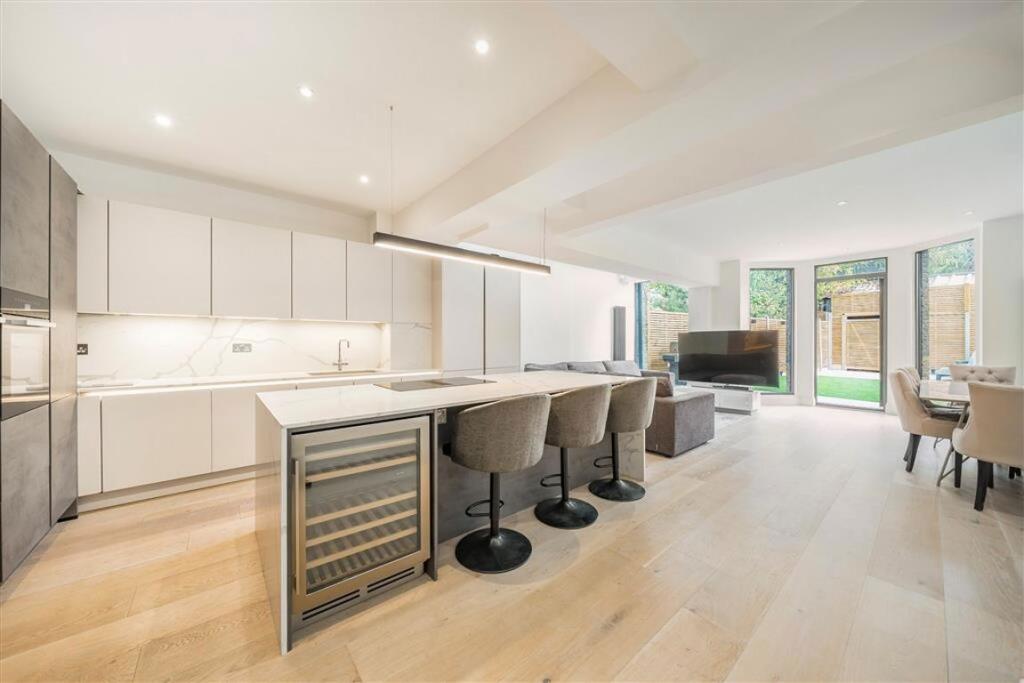 Main image of property: Thurlow Park Road, Dulwich