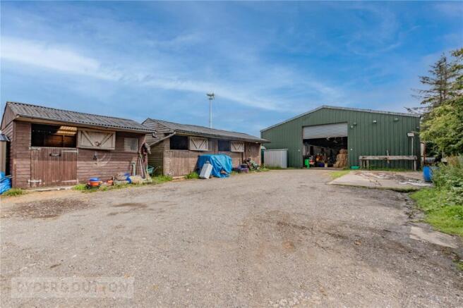Barn &amp; Stables