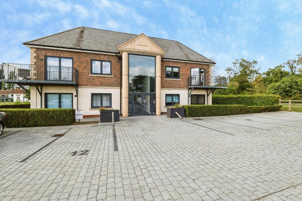 Main image of property: Abridge Road, Chigwell, Essex, IG7