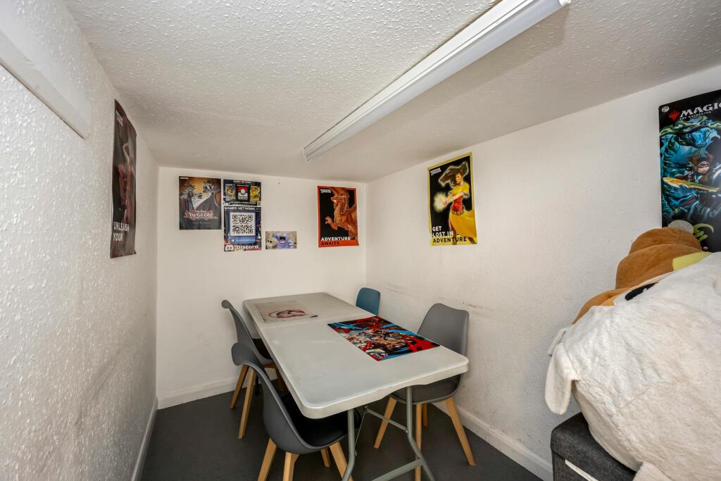 Blatchington Road 100-007.JPG
