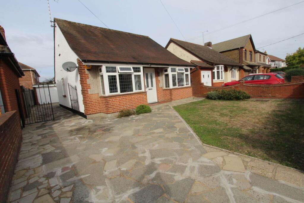 Main image of property: Common Approach, Benfleet