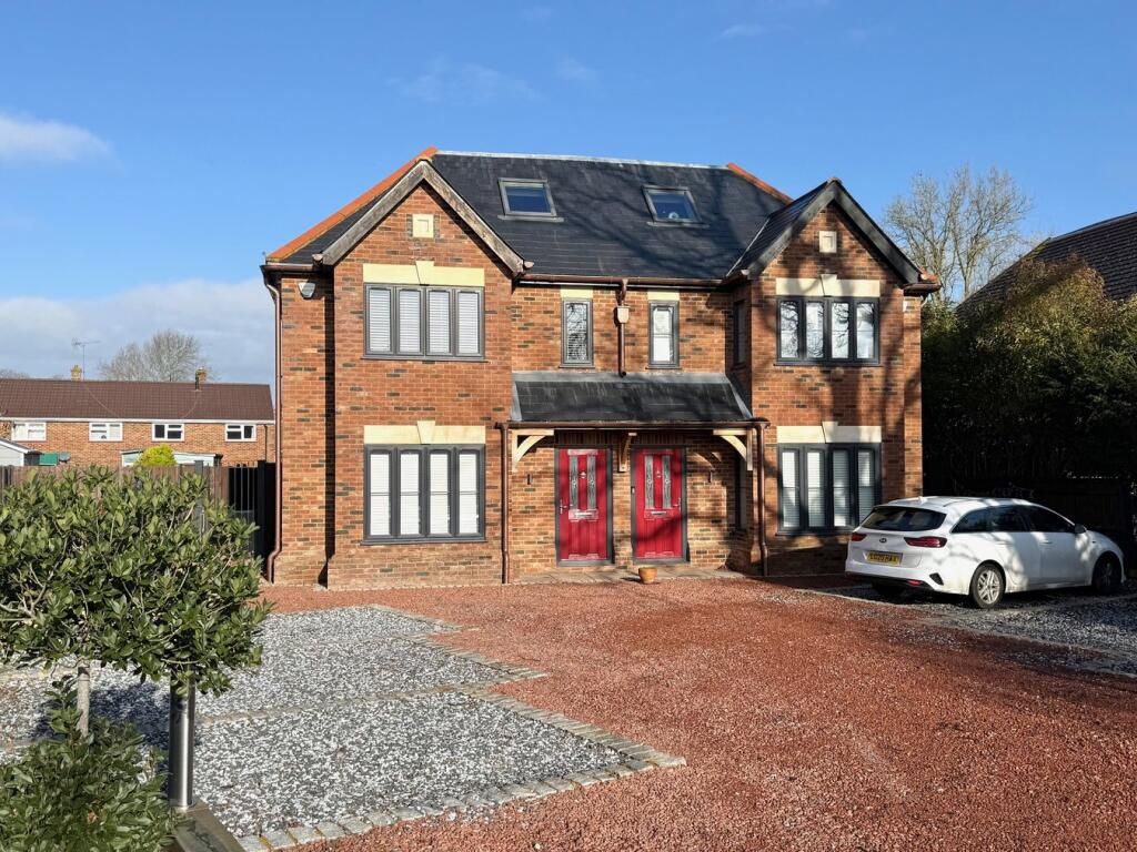 Main image of property: Forest Road, Binfield, RG42