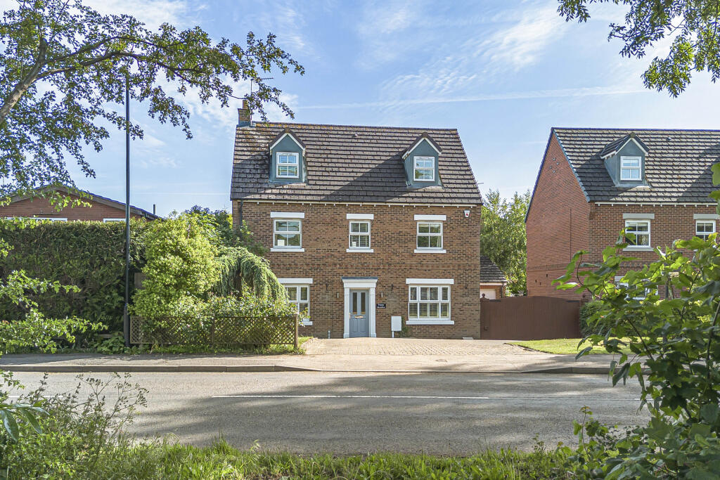 Main image of property: Poppy Meadow, Leamington Road, Long Itchington, Southam, Warwickshire