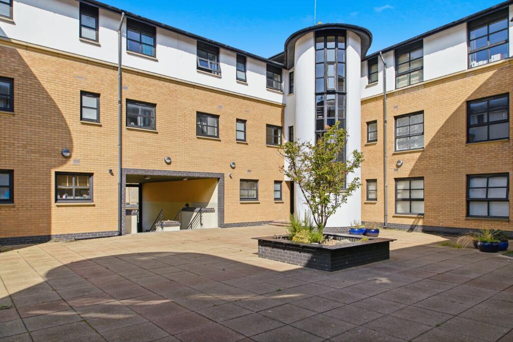 Main image of property: Albion Street, Glasgow, G1