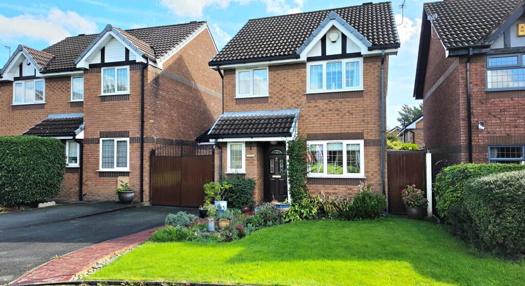 Main image of property: Peregrine View, Droylsden