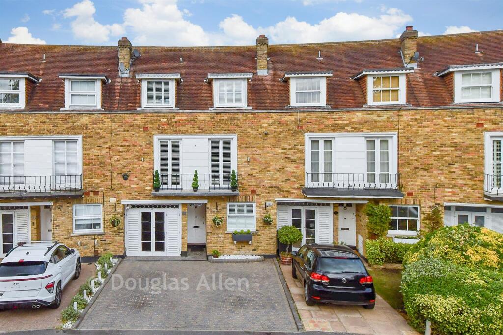 Main image of property: Theydon Grove, Epping, Essex