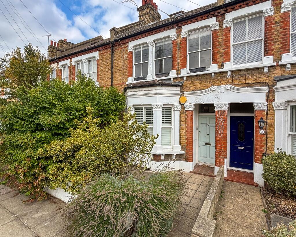 Main image of property: Effingham Road, London, SE12