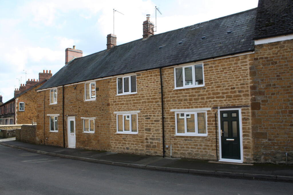 Main image of property: East Street, Bodicote, Banbury, OX15 4DN