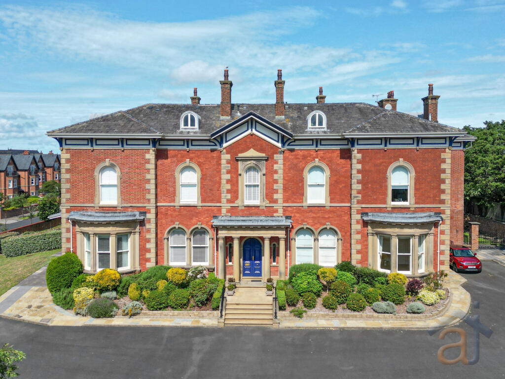 Main image of property: Westcliffe Road,Southport,PR8 2TG