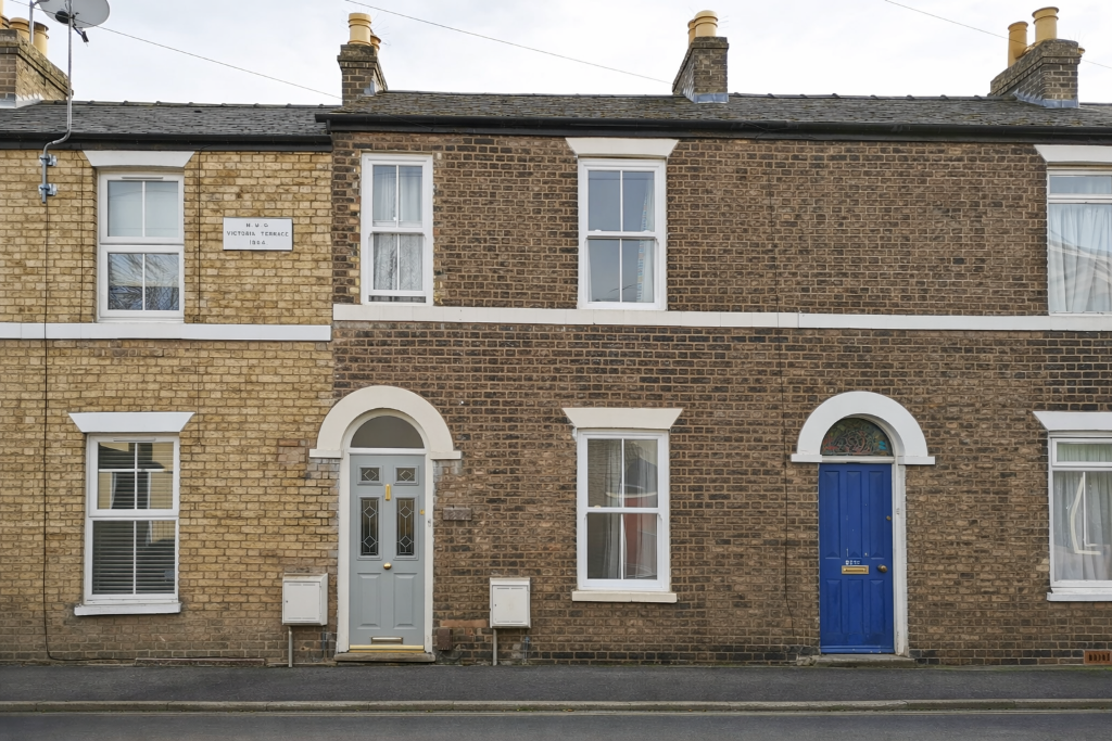 Main image of property: Victoria Road, Cambridge, Cambridgeshire, CB4
