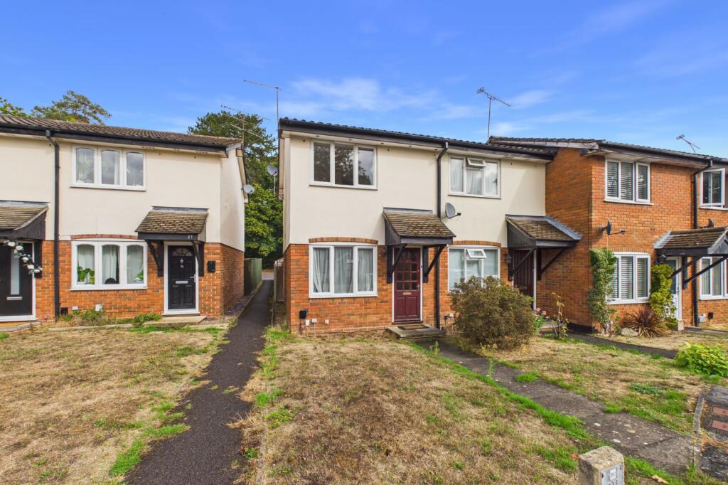 Main image of property: Kingfisher Close, Farnborough, Hampshire, GU14