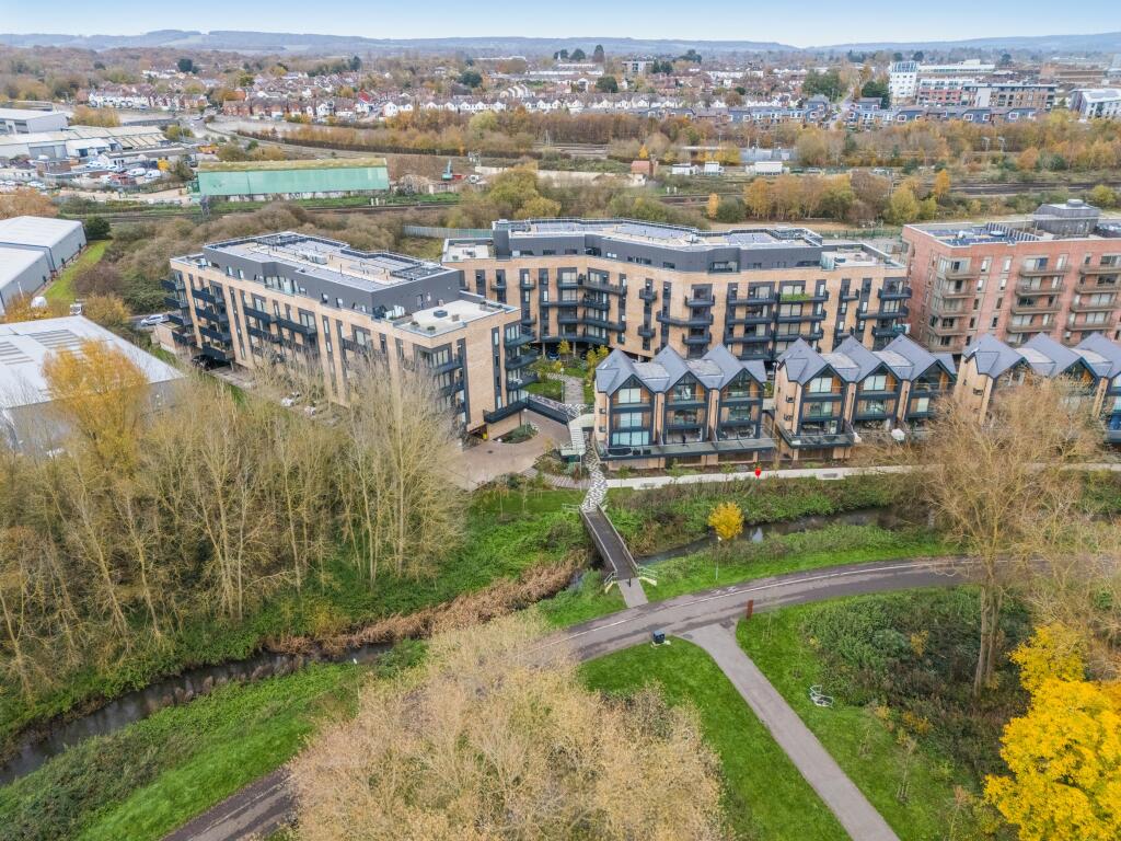 Main image of property: Hampton Place, Ashford, Ashford, TN23