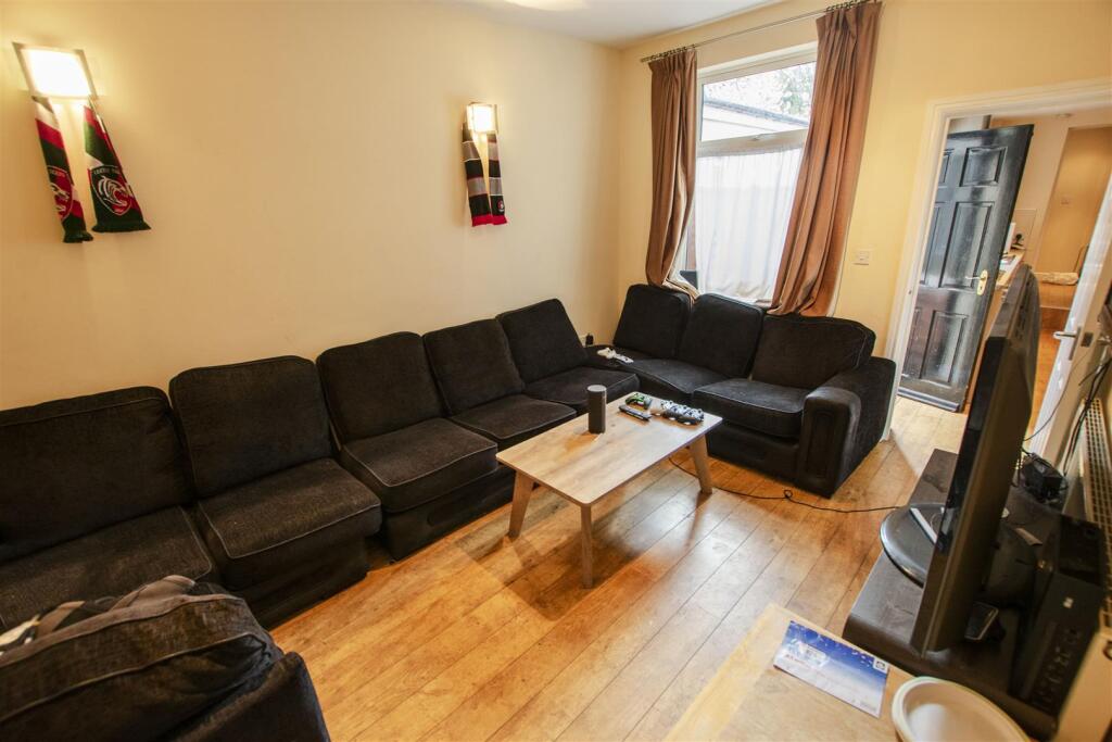Main image of property: Heeley Road, Birmingham, B29